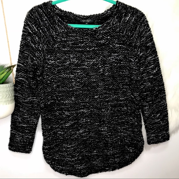 Jessica Simpson Black Crewneck Sweater Size XS - Picture 1 of 6